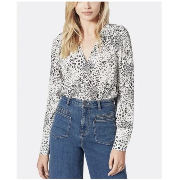 Joie Shauna Animal Print Long Sleeve Blouse in Porcelain Size M - Picture 1 of 10